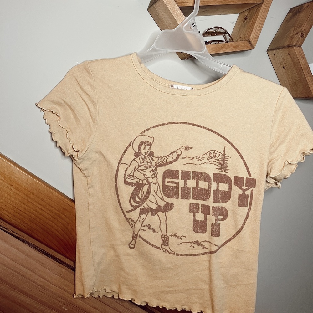 yellow altar’d state graphic Tee size S